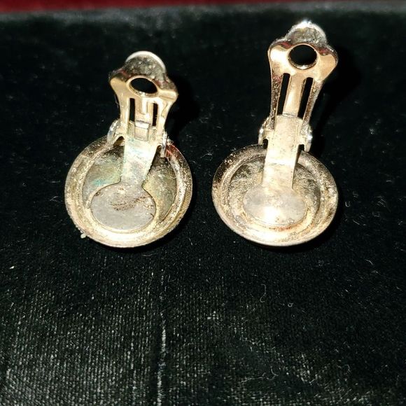 Vintage Goldtone Faux‎ Amber Clip-On Earrings - Picture 4 of 7